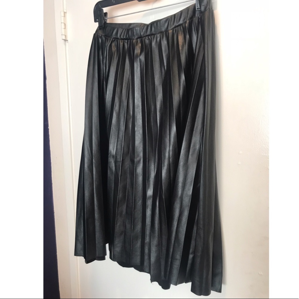 Charlotte Russe Faux Leather Pleated Skirt